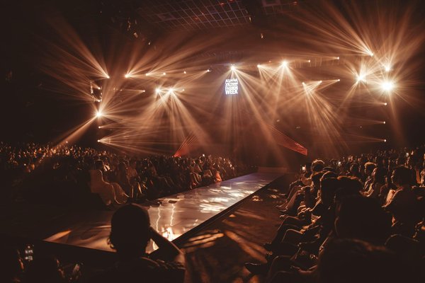 Hoe kun je geniet zonder de bank te breken tijdens het reizen?